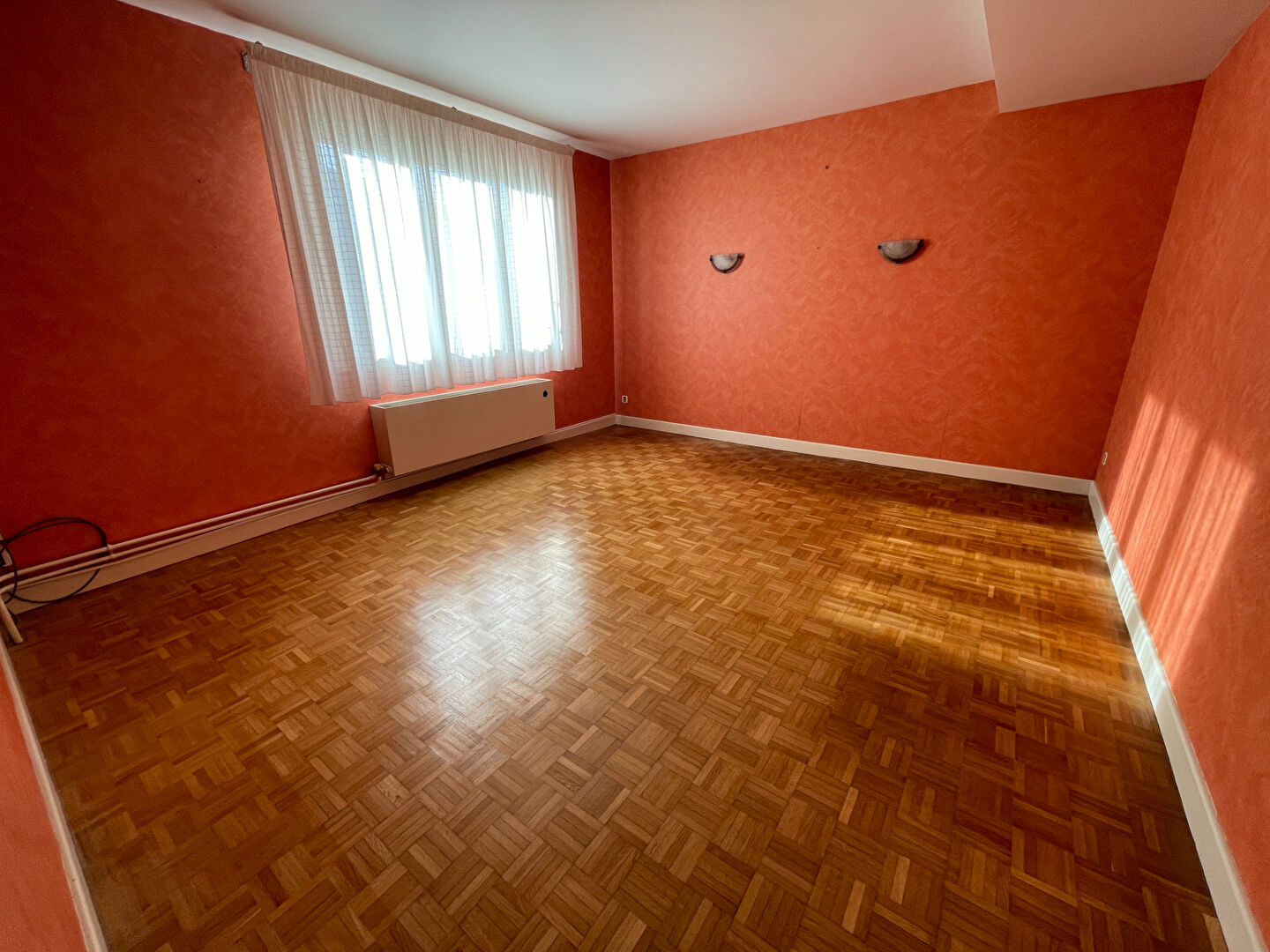 Photo Proche de Bar le Duc, Naives Rosières : Maison individuelle à rafraîchir. image 5/6