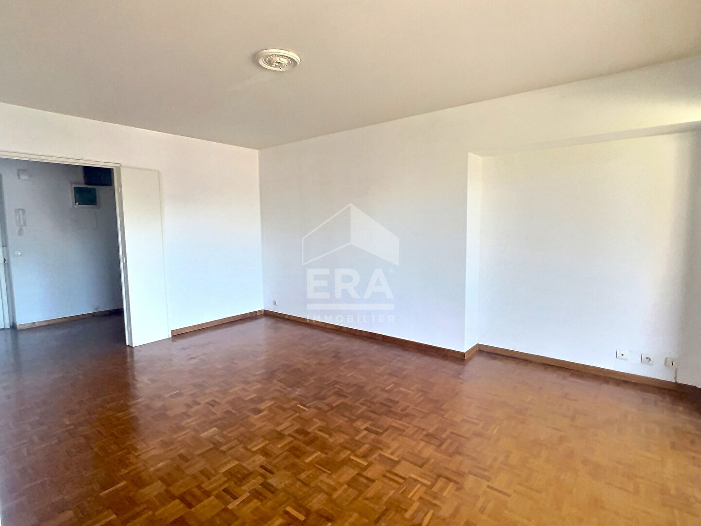 Photo A vendre appartement de type 3 avec terrasse à Marseille 13008 Le Grand Pavois image 3/6