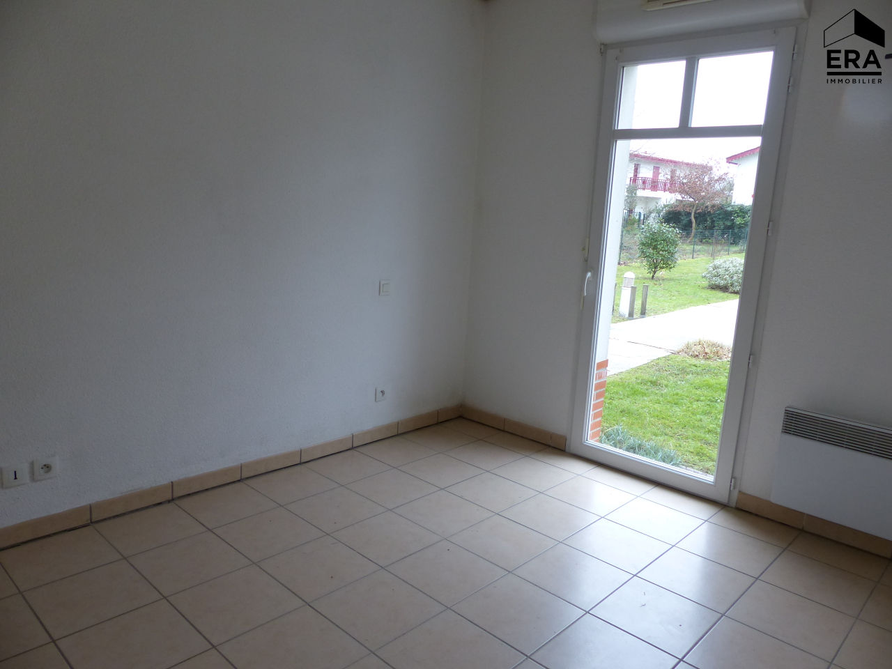 Photo BIEN ESTIME, BIEN VENDU : Appartement  T2 Gujan Mestras avec parking. image 3/5