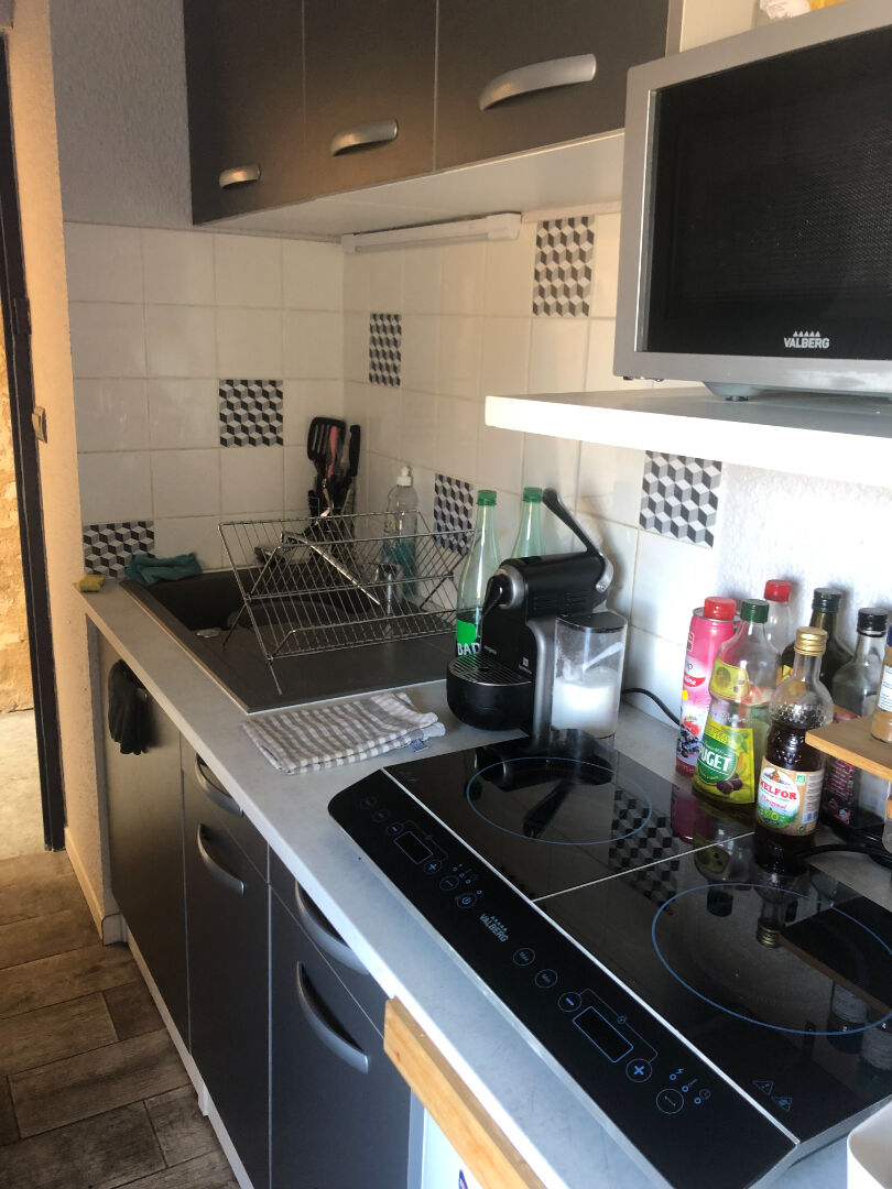 A VENDRE - QUARTIER BORDEAUX SAINT JEAN - STUDIO