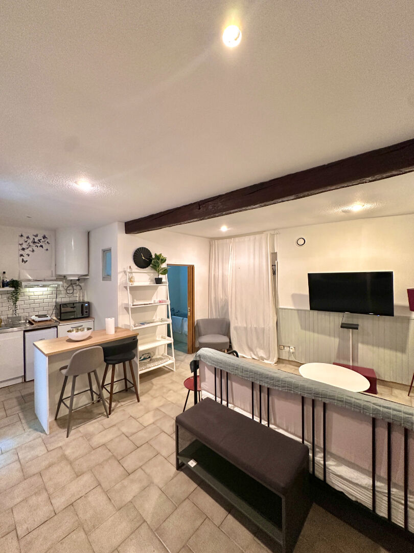 Photo À VENDRE - BORDEAUX SAINT-MICHEL - studio avec terrasse image 2/6