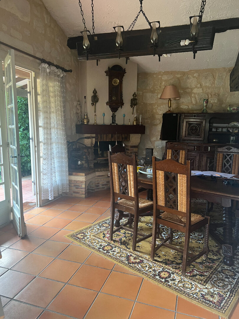 Photo A VENDRE - A 6 KM DE SAINT ANDRE DE CUBZAC-  Maison Val De Virvee 4 pièce(s) 96 m2 image 2/6