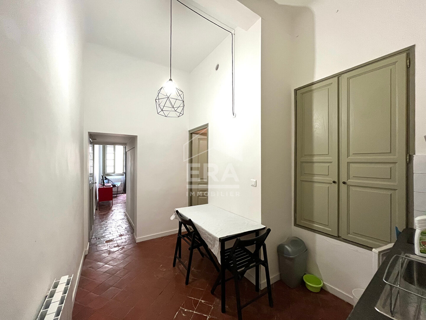 Photo A LOUER - AIX EN PROVENCE - STUDIO MEUBLE AVEC MEZZANINE - 30m² image 2/3