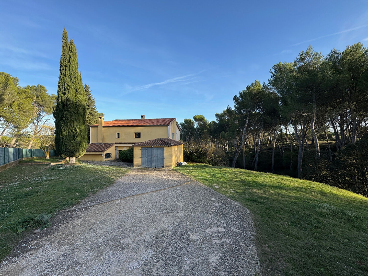 MAISON MEUBLE - A LOUER - CABRIES - COUP DE COEUR