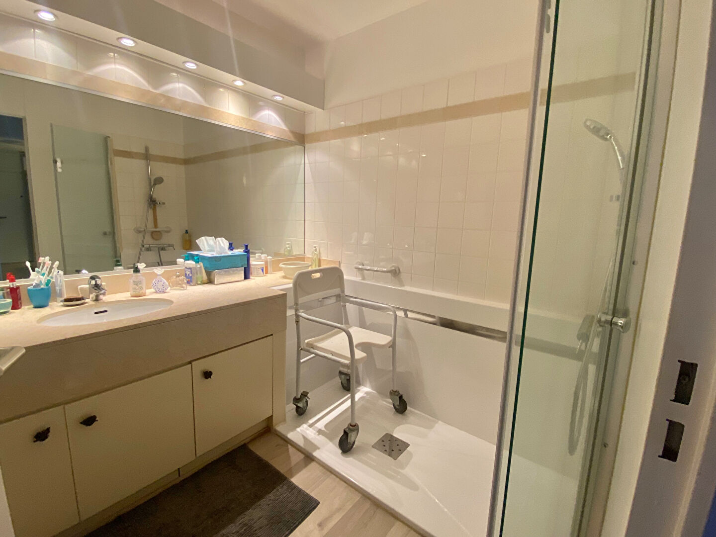 Photo A VENDRE Aix En Provence 3 piéces 78 m² avec jardin et garage dans résidence standing centre ville calme image 6/6