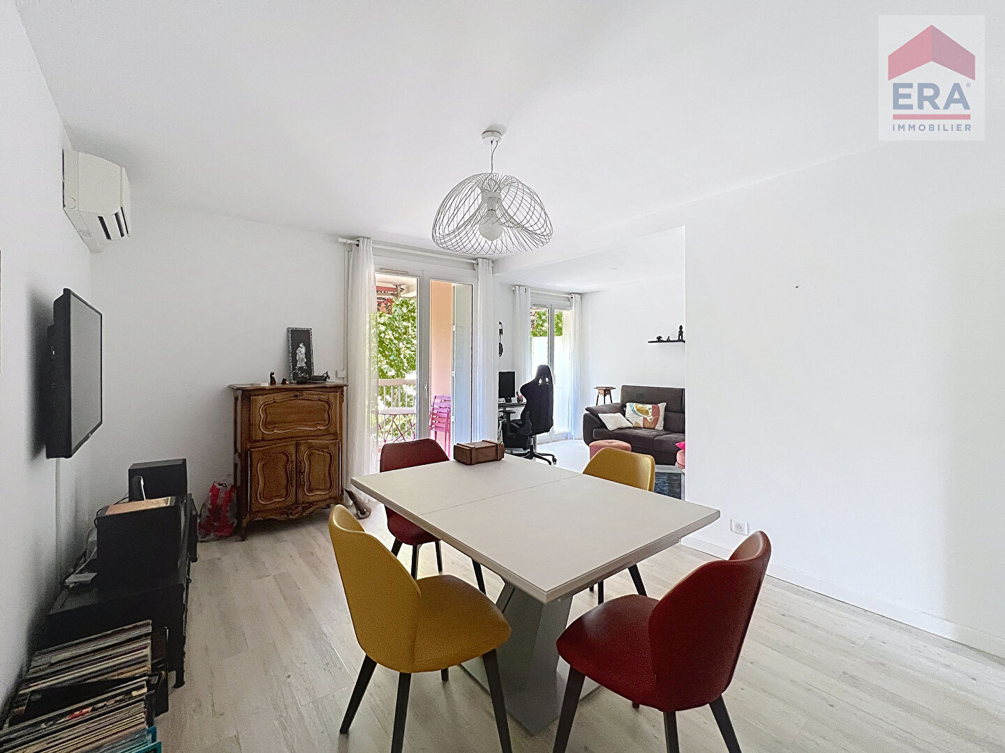 A vendre proche CV un 3 pièces  plein sud terrasse