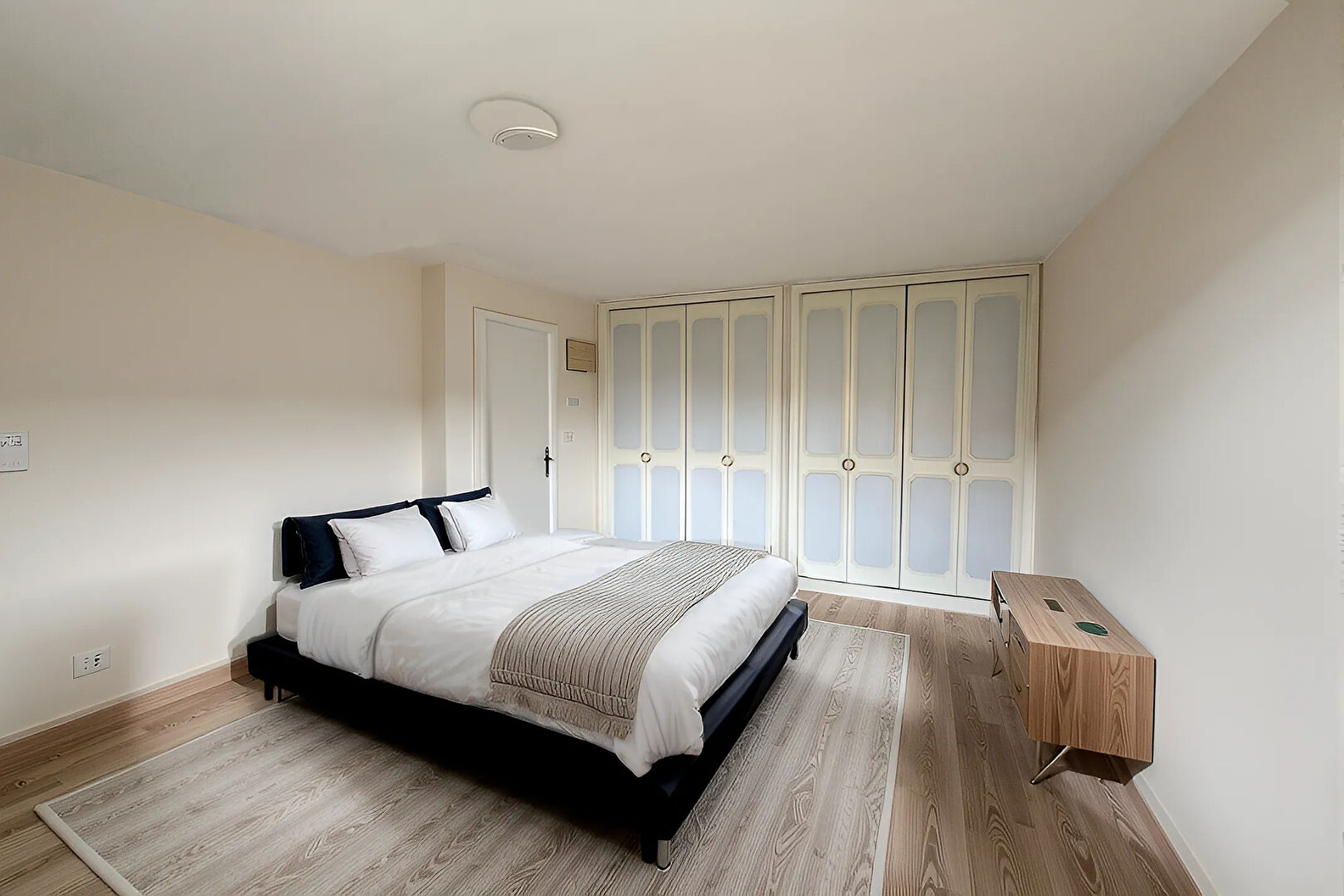 Photo A LOUER - LES MEES - BEAU T3 MEUBLE / NON MEUBLE - TERRASSE - JARDIN image 5/6