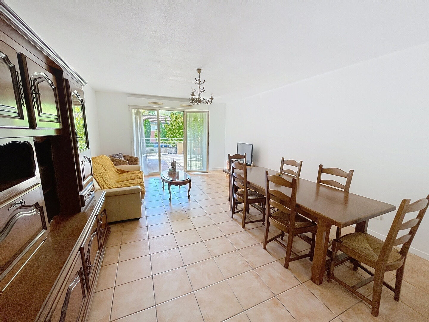 Photo Le THOLONET Appartement 3 pièces, PALETTE, TERRASSE 29 M², GARAGE, VUE DEGAGEE. image 2/6