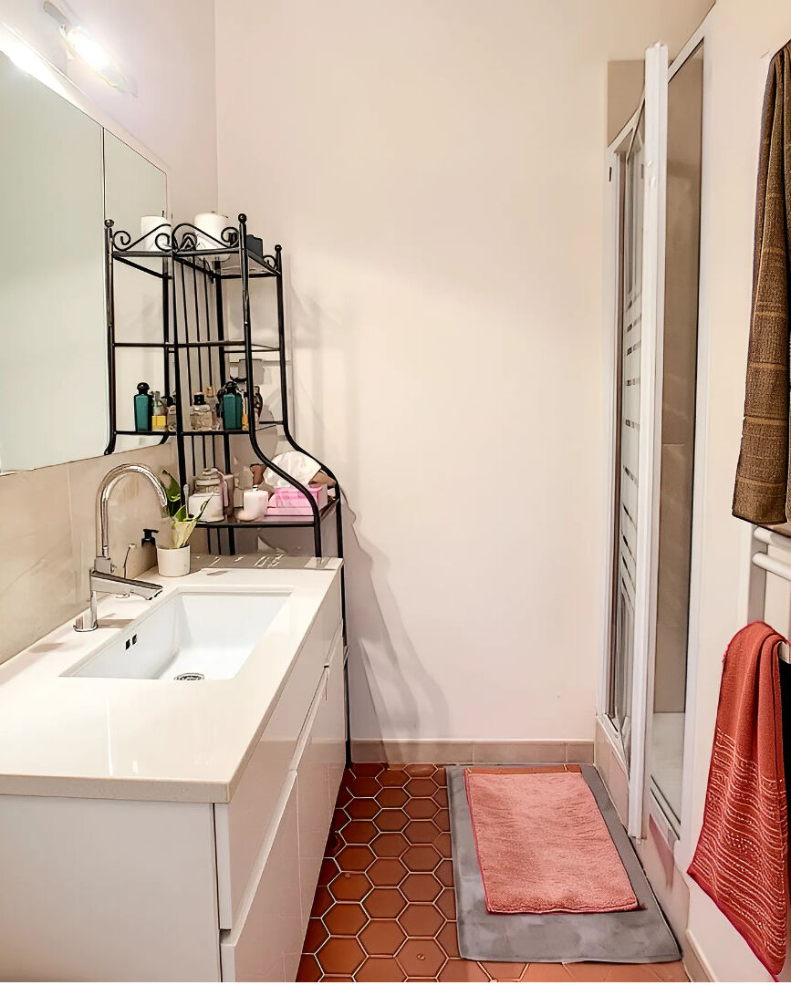 Photo QUARTIER MAZARIN - MAGNIFIQUE ET SPACIEUX 2 pièces - 60 m² - NON MEUBLE image 5/5