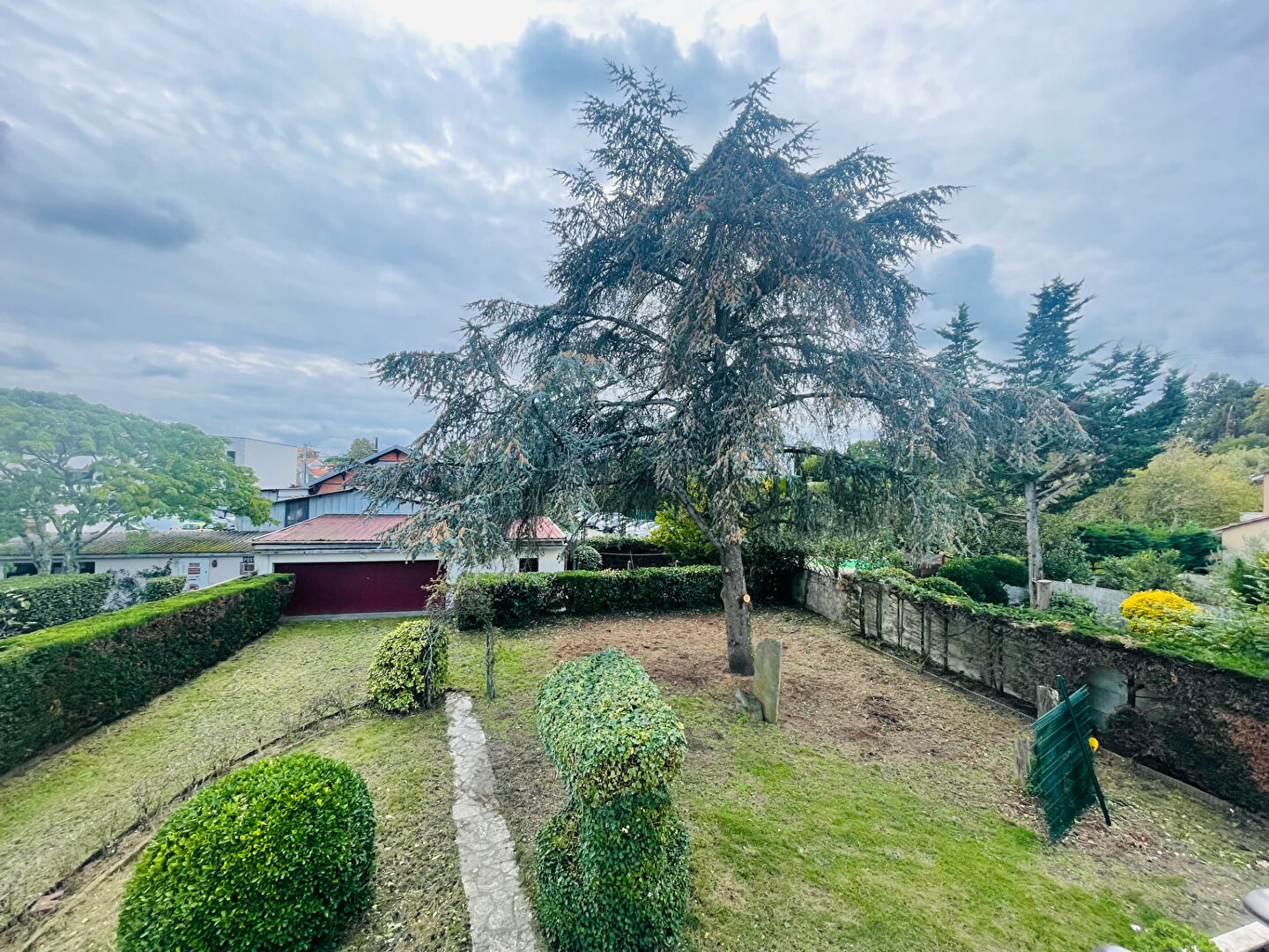 Photo A vendre terrain constructible 465 m² Mérignac Parc Bourran image 3/3