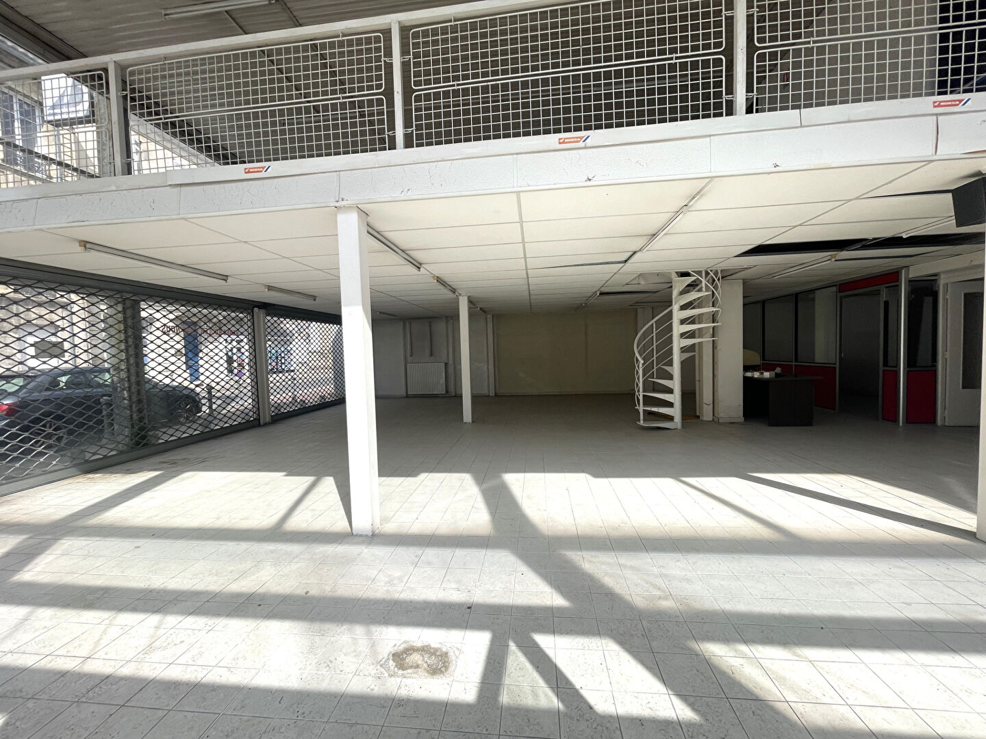 Photo Local commercial à  vendre à Libourne image 3/4