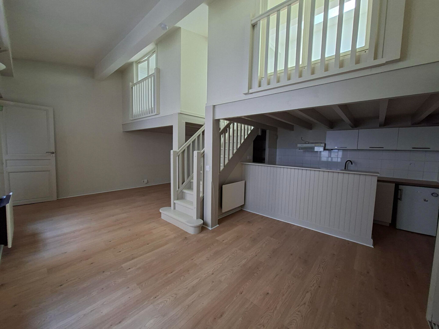 Photo A louer Appartement Bordeaux T2 bis 56.497 m2 image 1/6