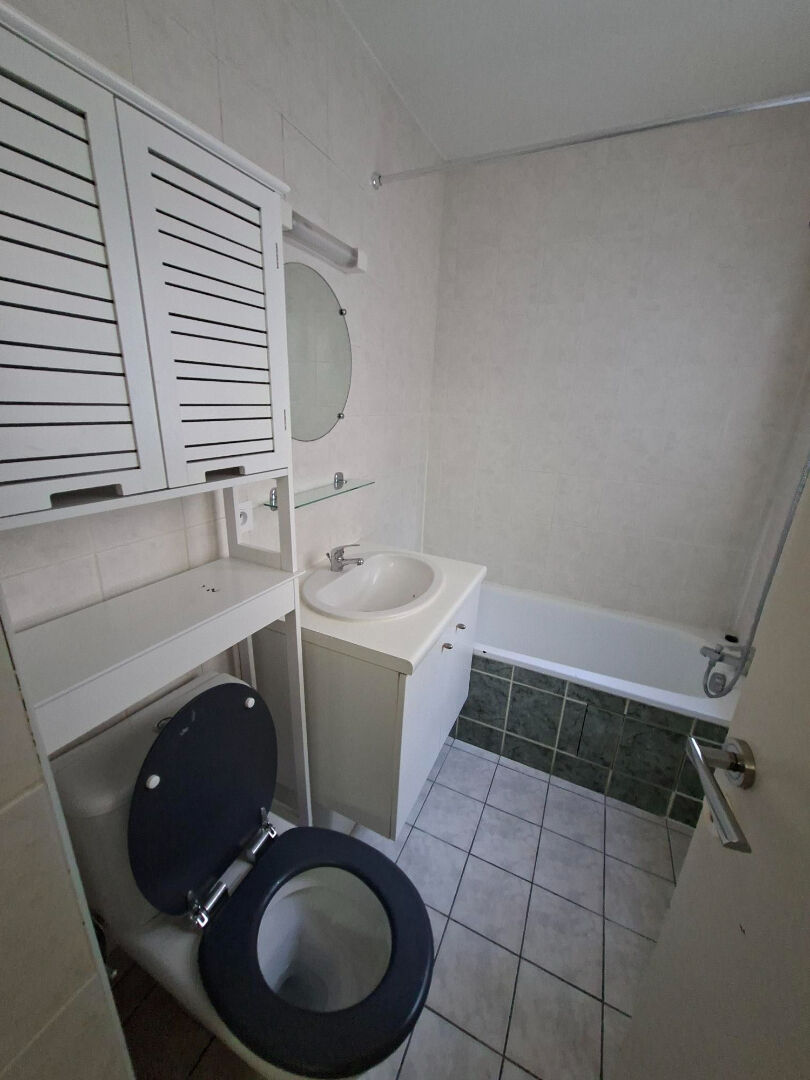 Photo A louer Appartement Bordeaux T2 bis 56.497 m2 image 6/6