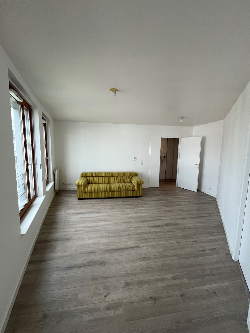 Photo Appartement T4 75.85 m2 Bordeaux Belcier image 2/6