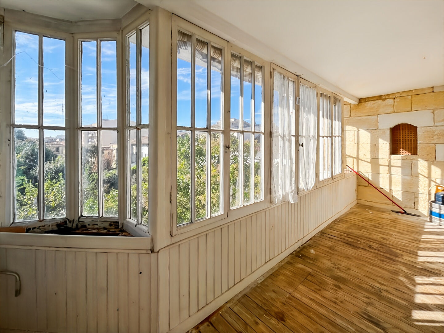 Photo BORDEAUX SAINT-GENES/VICTOIRE - A VENDRE -Appartement Bordeaux 4 pièce(s) 93.18 m2 image 2/4