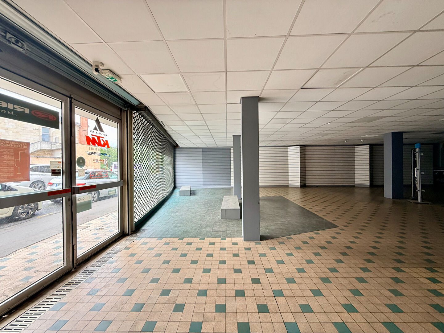 Bâtiment professionnel à vendre à Libourne