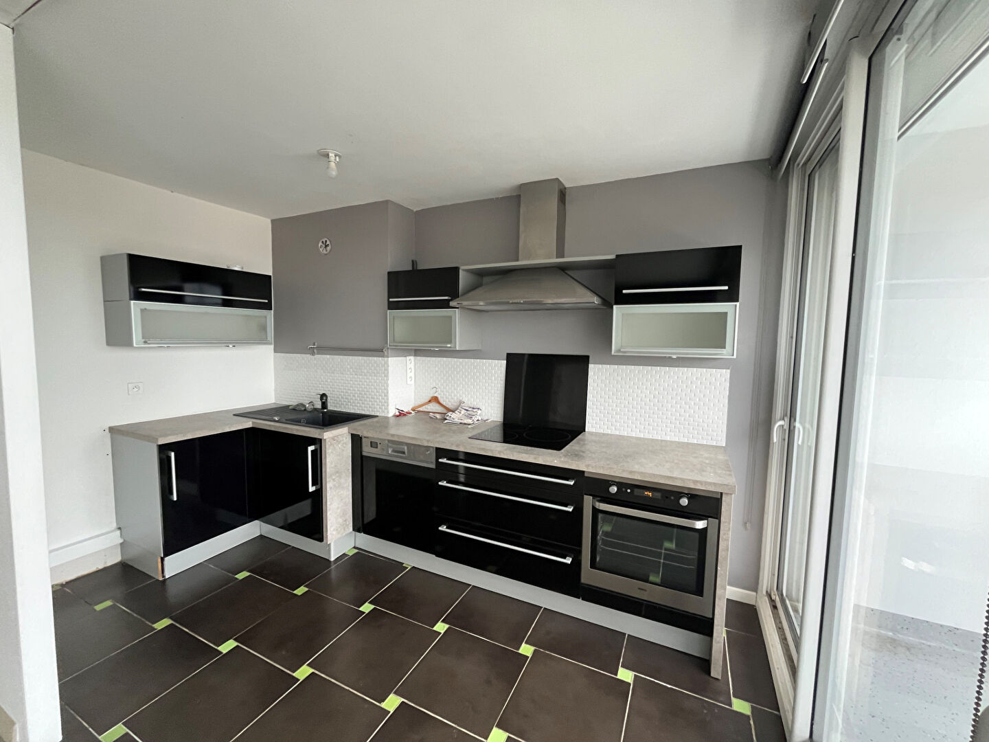 Photo A louer Appartement Merignac 4 pièce(s) 70.48 m2 image 2/6