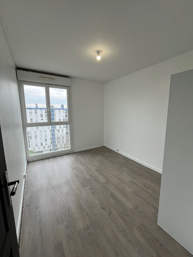 Photo A louer Appartement Merignac 4 pièce(s) 70.48 m2 image 3/6