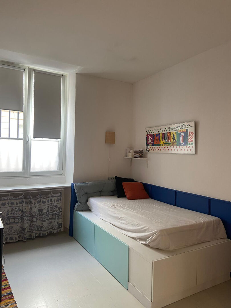 A louer T1 meublé 19.40 m2 Jardin public