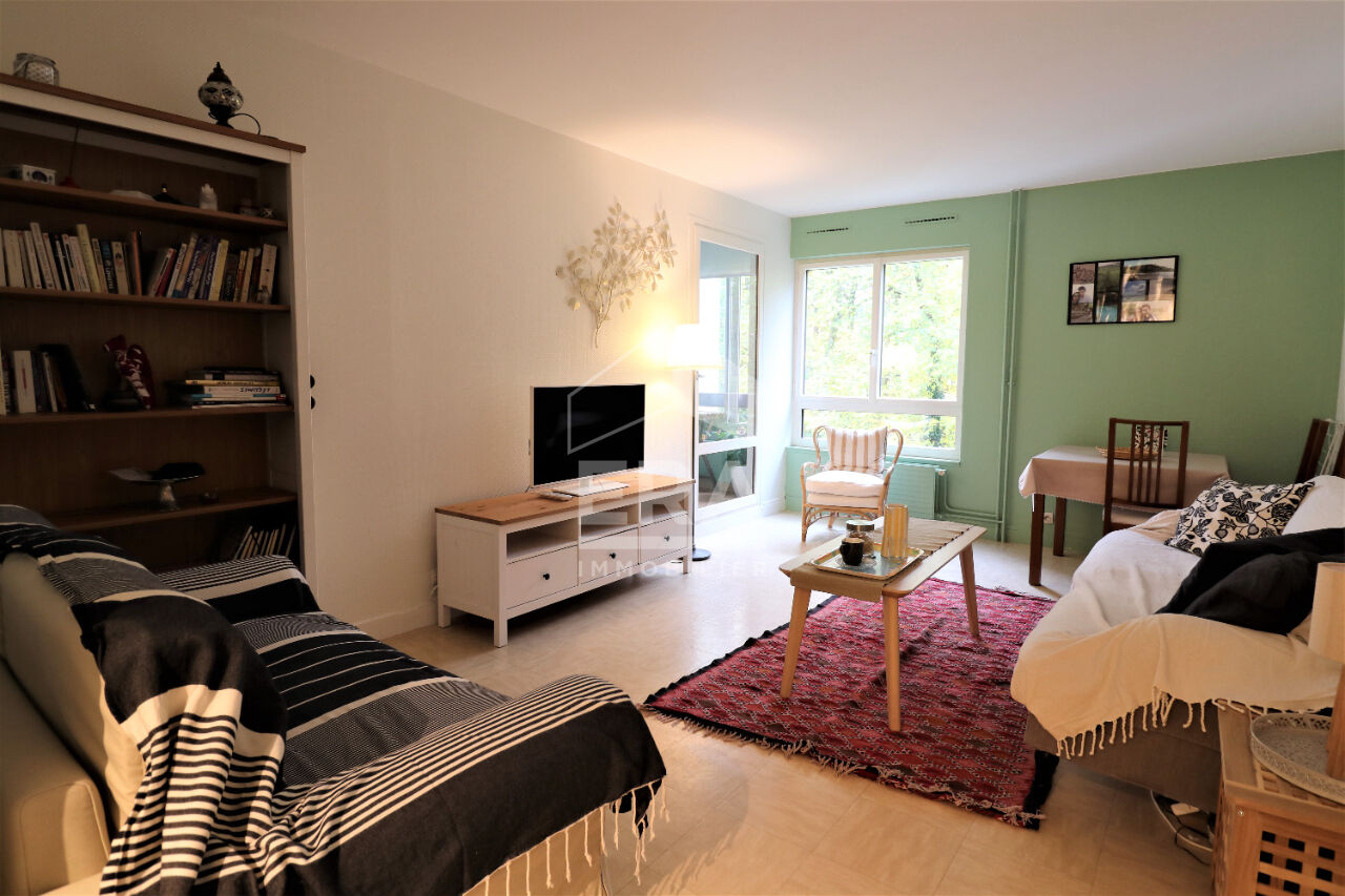 Photo A LOUER - Chambre de 9,15 m² en colocation à Champs Sur Marne image 2/6