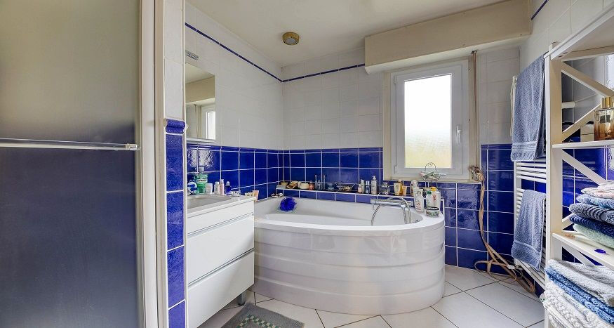 Photo Maison de plain-pied, 4 pièces, garage double, atelier et jardin de 295 m² ! image 4/4