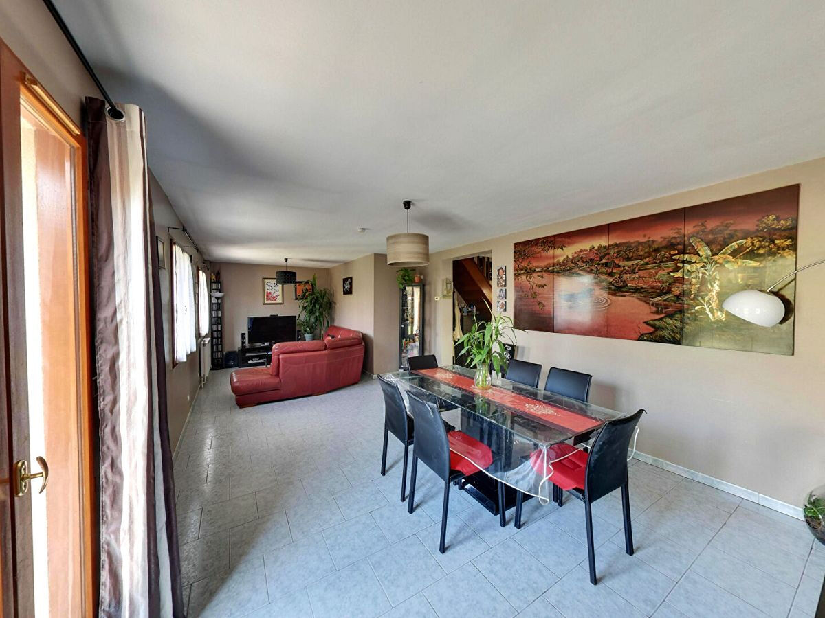 Photo Maison de 118 m², 5 chambres, 425 m² de jardin ! image 3/6