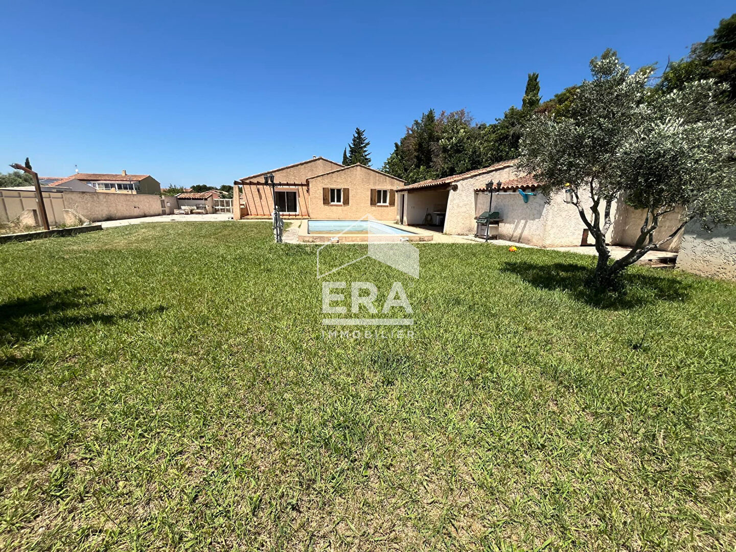 Photo Maison de plain pied à Fos Sur Mer 4 pièces 100 m2 sur plus de 1 000 m² de parcelle image 2/6