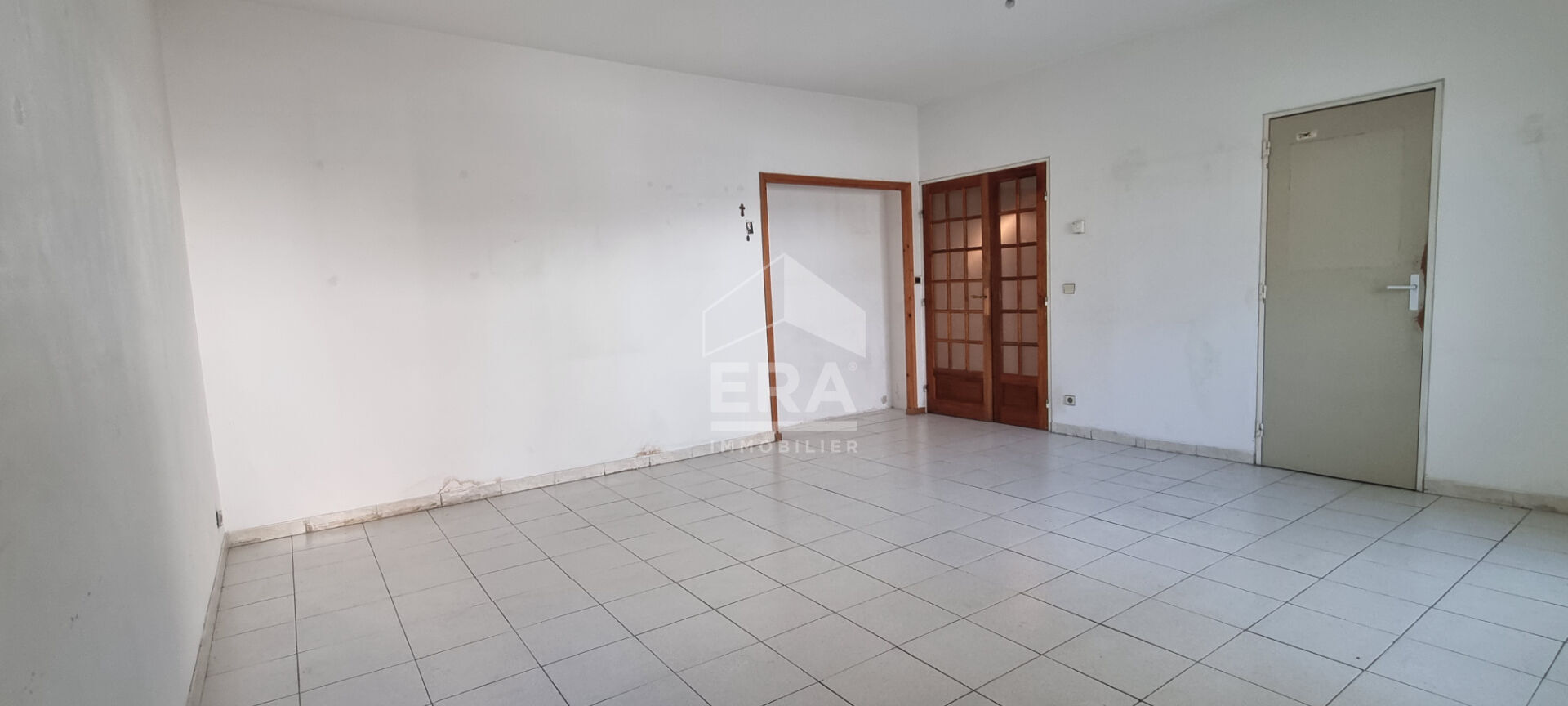 Photo local commercial en rdc 79 m2 en hyper-centre image 2/6