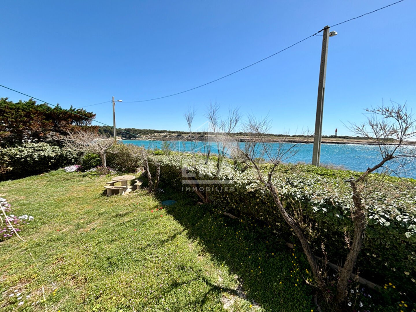 Photo Maison T6 dans une cadre d'exception bordure de mer. image 2/6