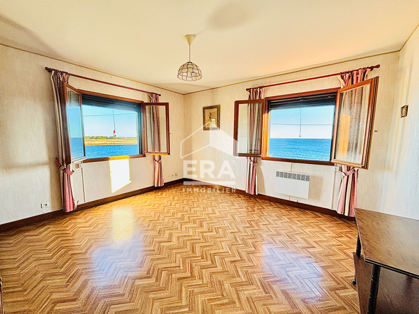 Photo Maison T6 dans une cadre d'exception bordure de mer. image 4/6