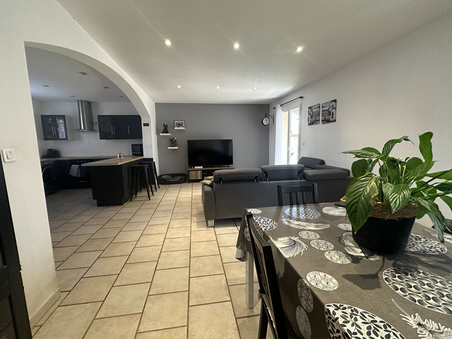 Photo Maison 5 pièces- Fos Sur Mer image 2/6