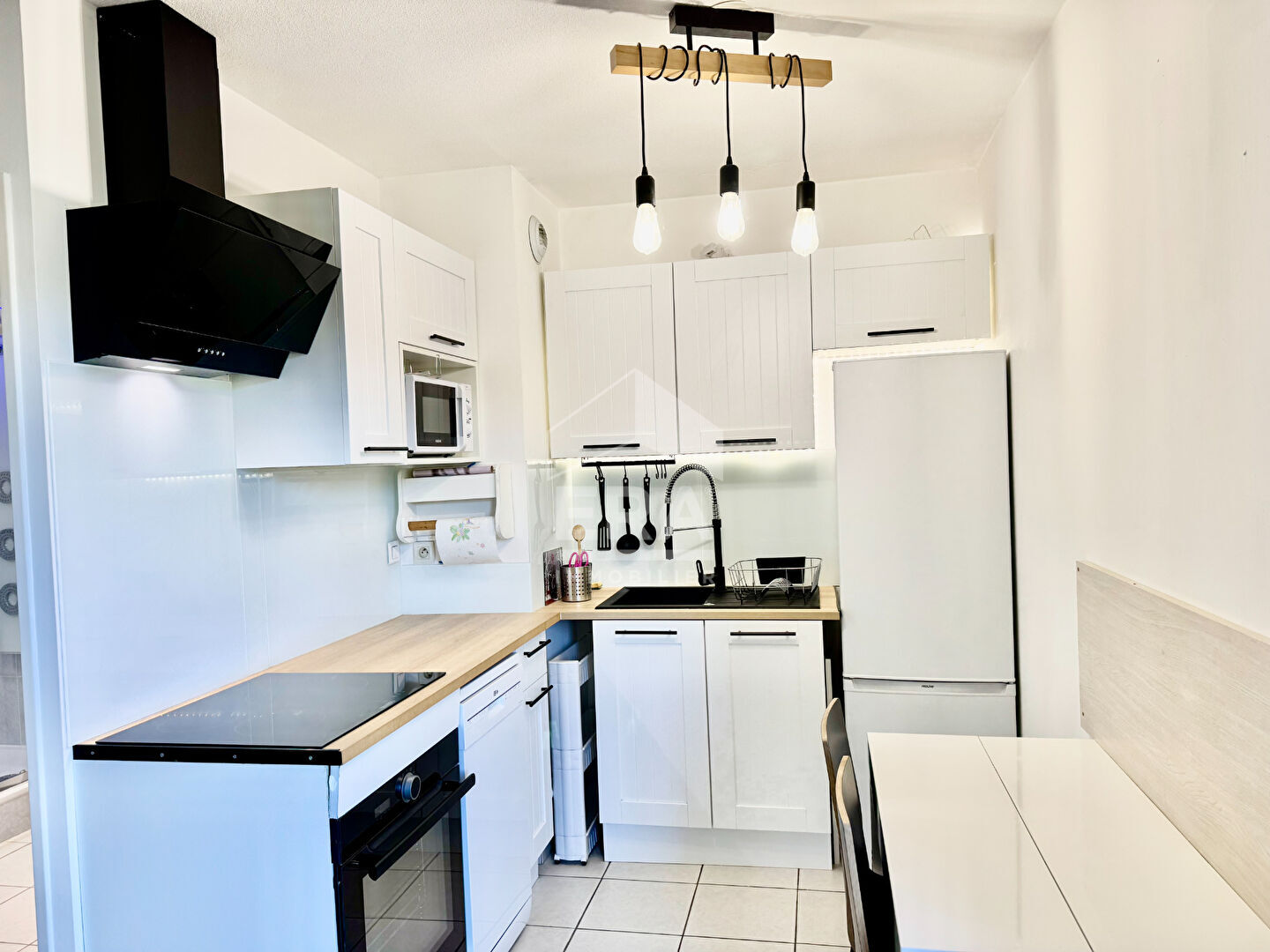 Location Appartement F1 La Roquette Sur Siagne