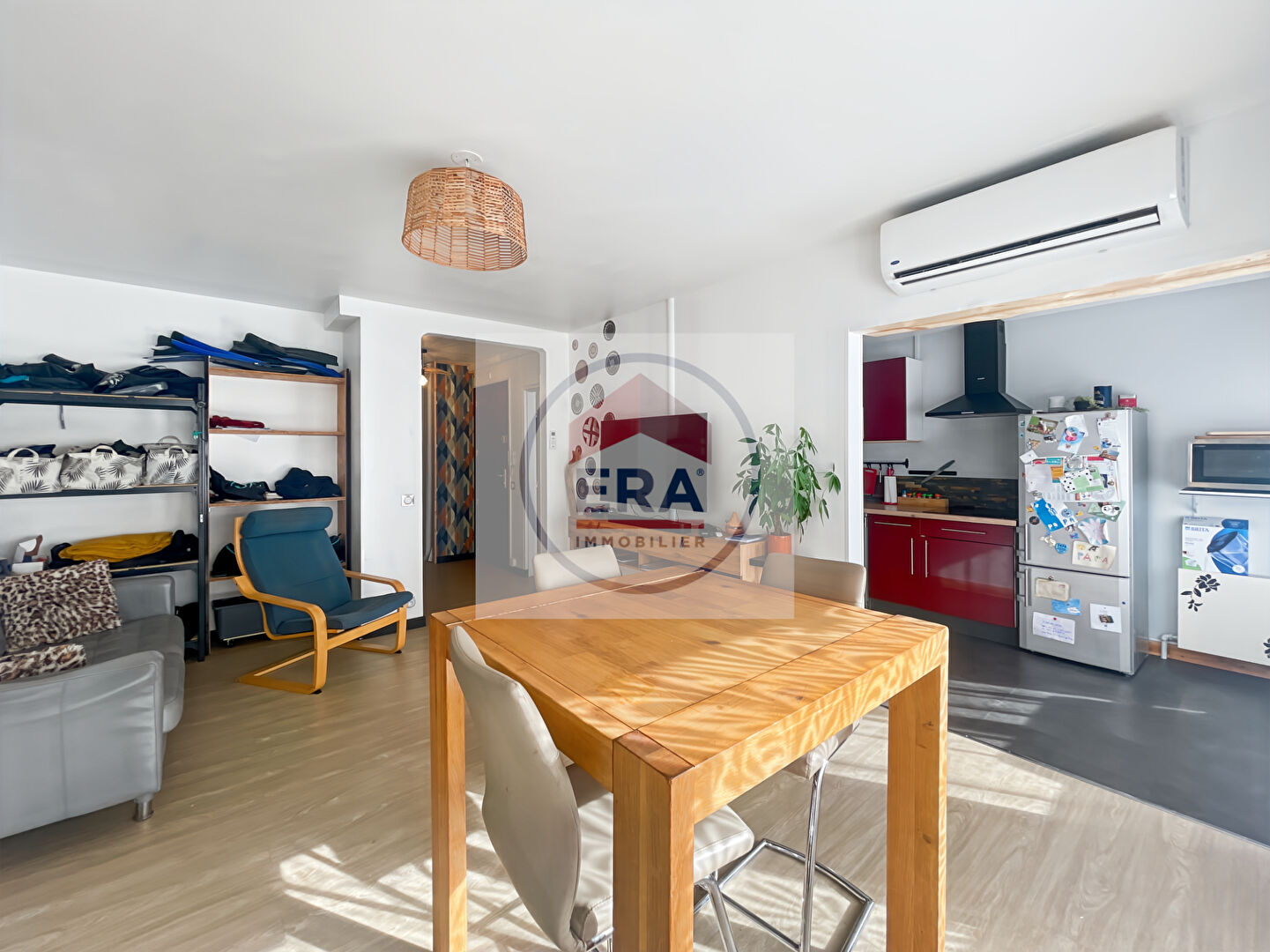 Photo APPARTEMENT 4 PIECES TRAVERSANT DE 80M², COEUR DE VILLE image 3/6