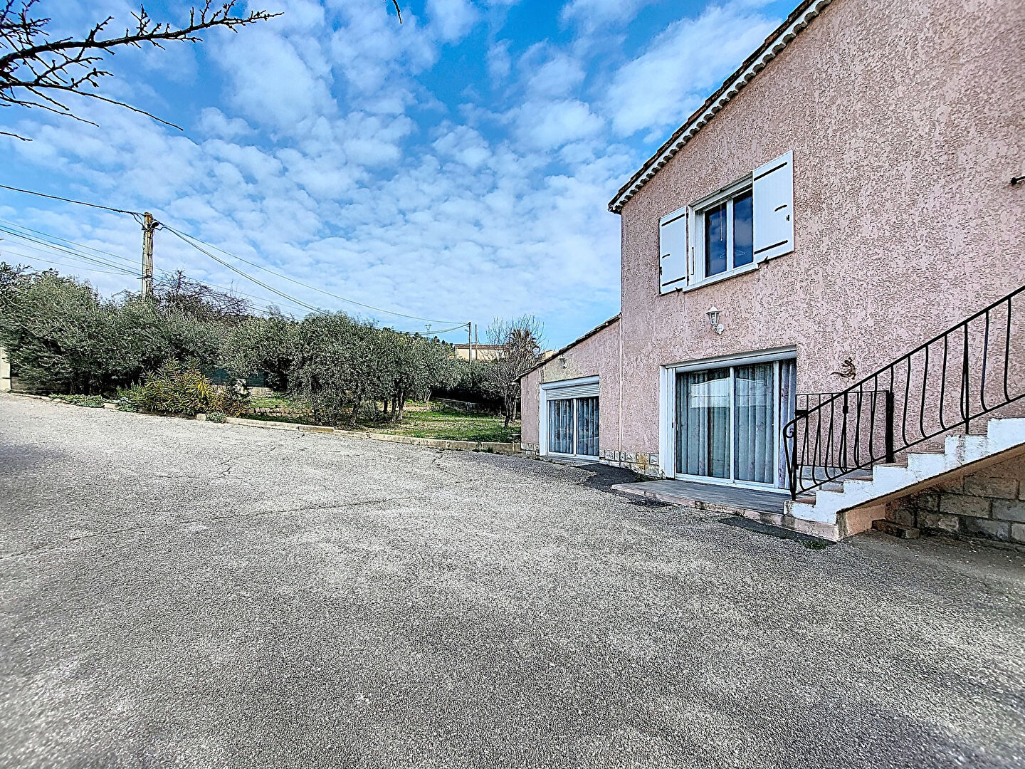Photo Maison Manosque 7 pièces 205 m2 sur 1715m2 avec piscine au sel sécurisée image 5/6