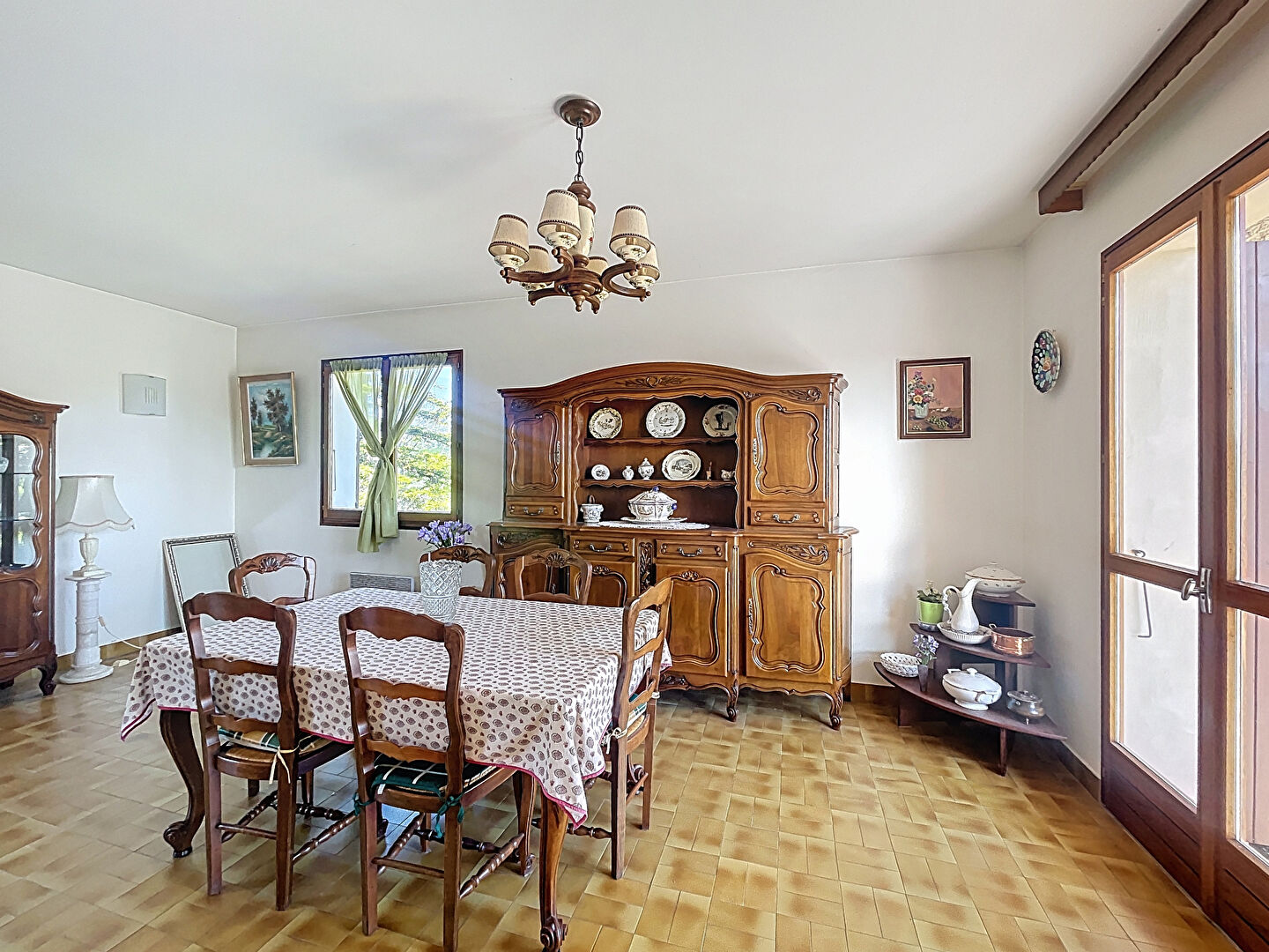 Photo Maison Manosque 5 pièces 168 m² avec  atelier, cave et garage image 2/6