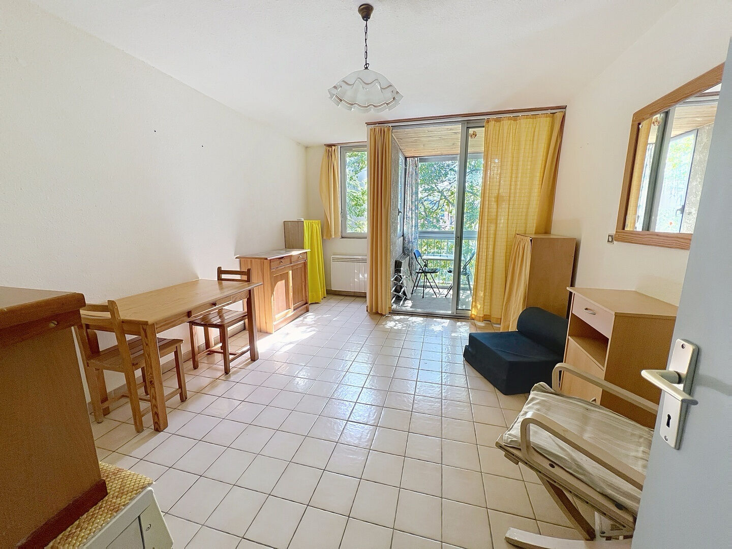 Studio avec loggia/véranda