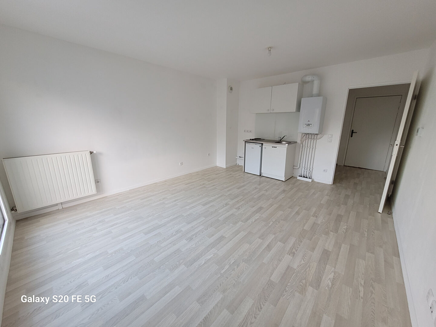 Photo A louer - Appartement Villenoy 1 pièce(s) 27.60 m2 - 1 place de parking image 2/5