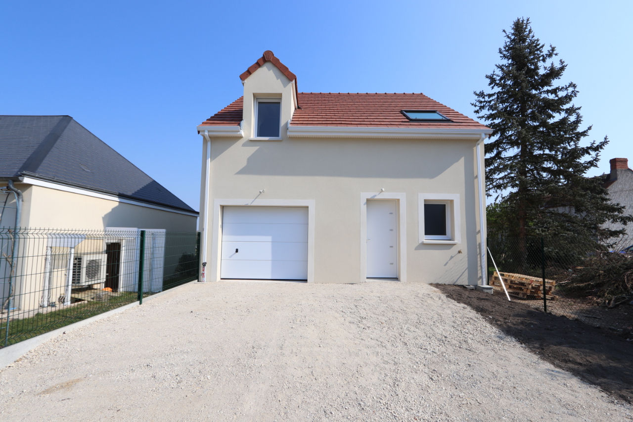 Photo Maison récente (2021) Checy 4 pièce(s) 90m2 image 1/3