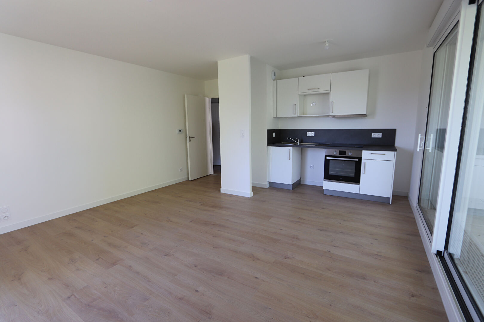 Photo T3 PROCHE COMMERCES ET TRANSPORTS image 3/6