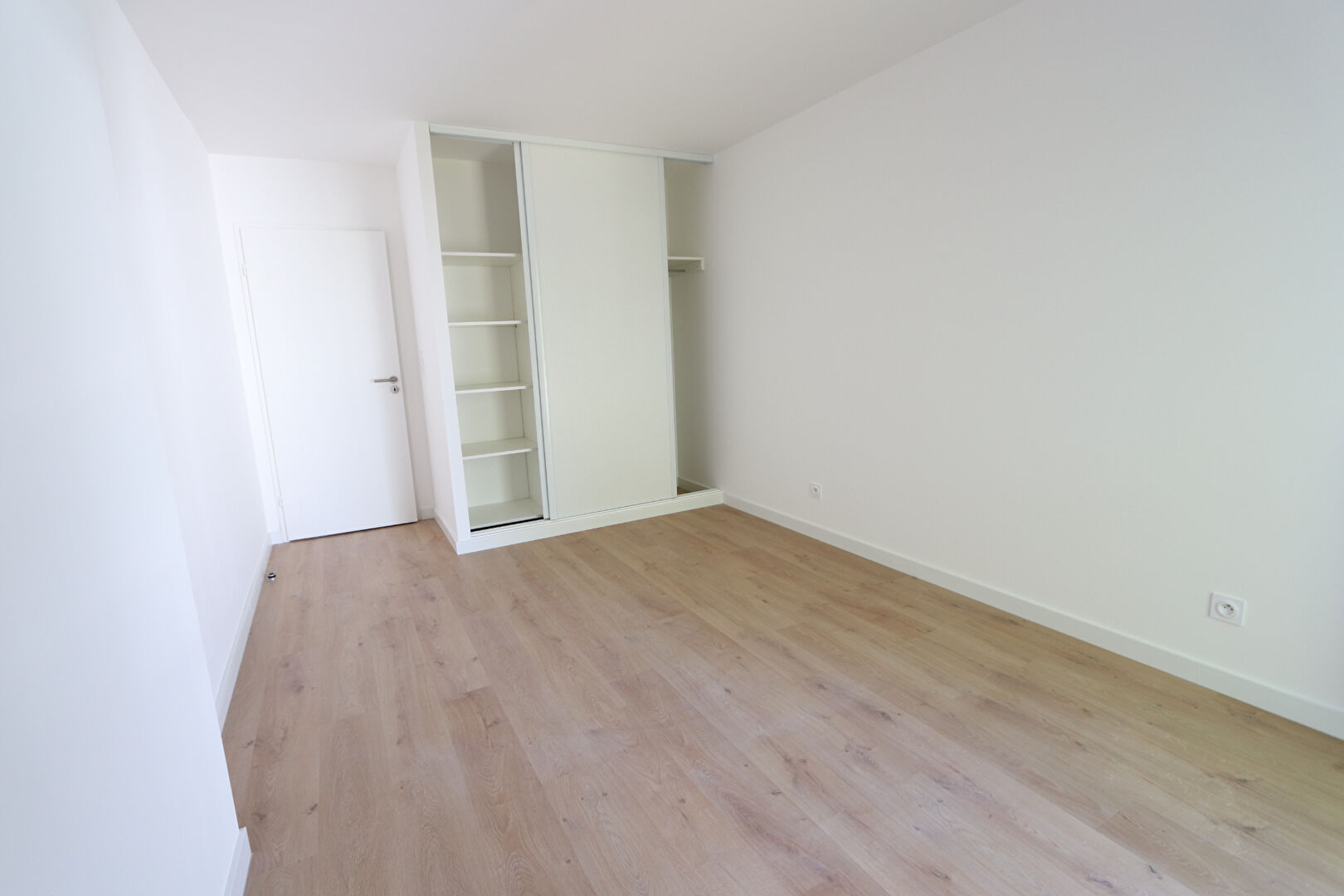 Photo T3 PROCHE COMMERCES ET TRANSPORTS image 6/6