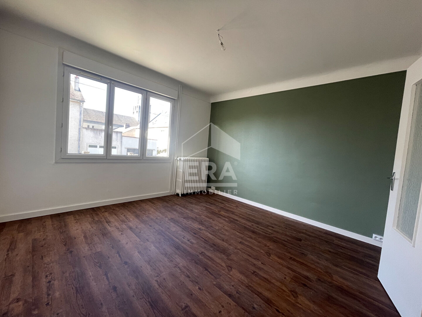 Photo À louer - Maison familiale de 90 m² avec jardin et garage - Quartier Dunois, Orléans image 2/6