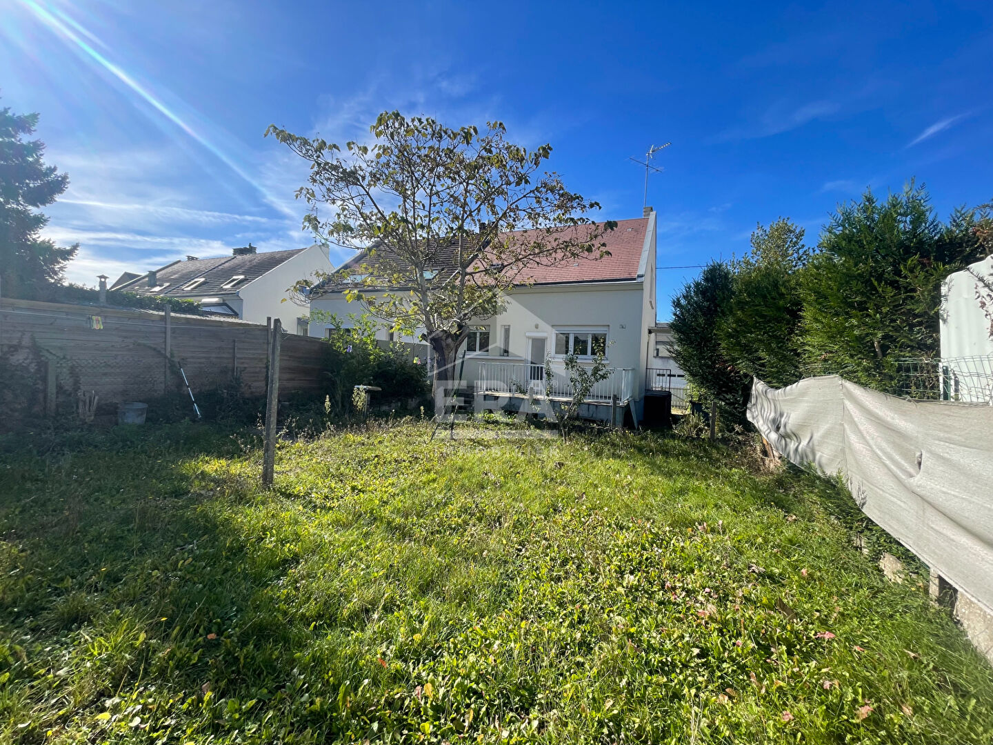 Photo À louer - Maison familiale de 90 m² avec jardin et garage - Quartier Dunois, Orléans image 3/6