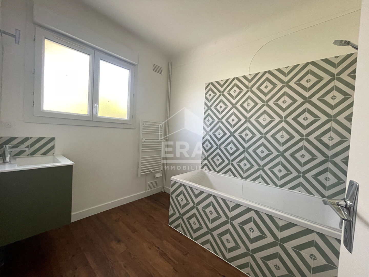 Photo À louer - Maison familiale de 90 m² avec jardin et garage - Quartier Dunois, Orléans image 6/6