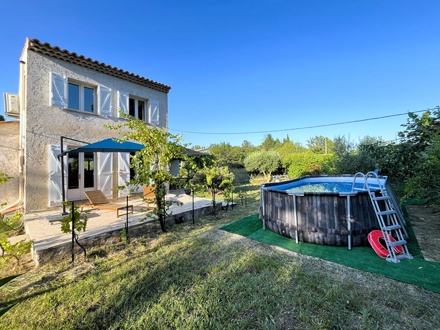 Photo MAISON + 2 GARAGES / ATELIERS + GRAND TERRAIN DE 2650 m². image 2/6