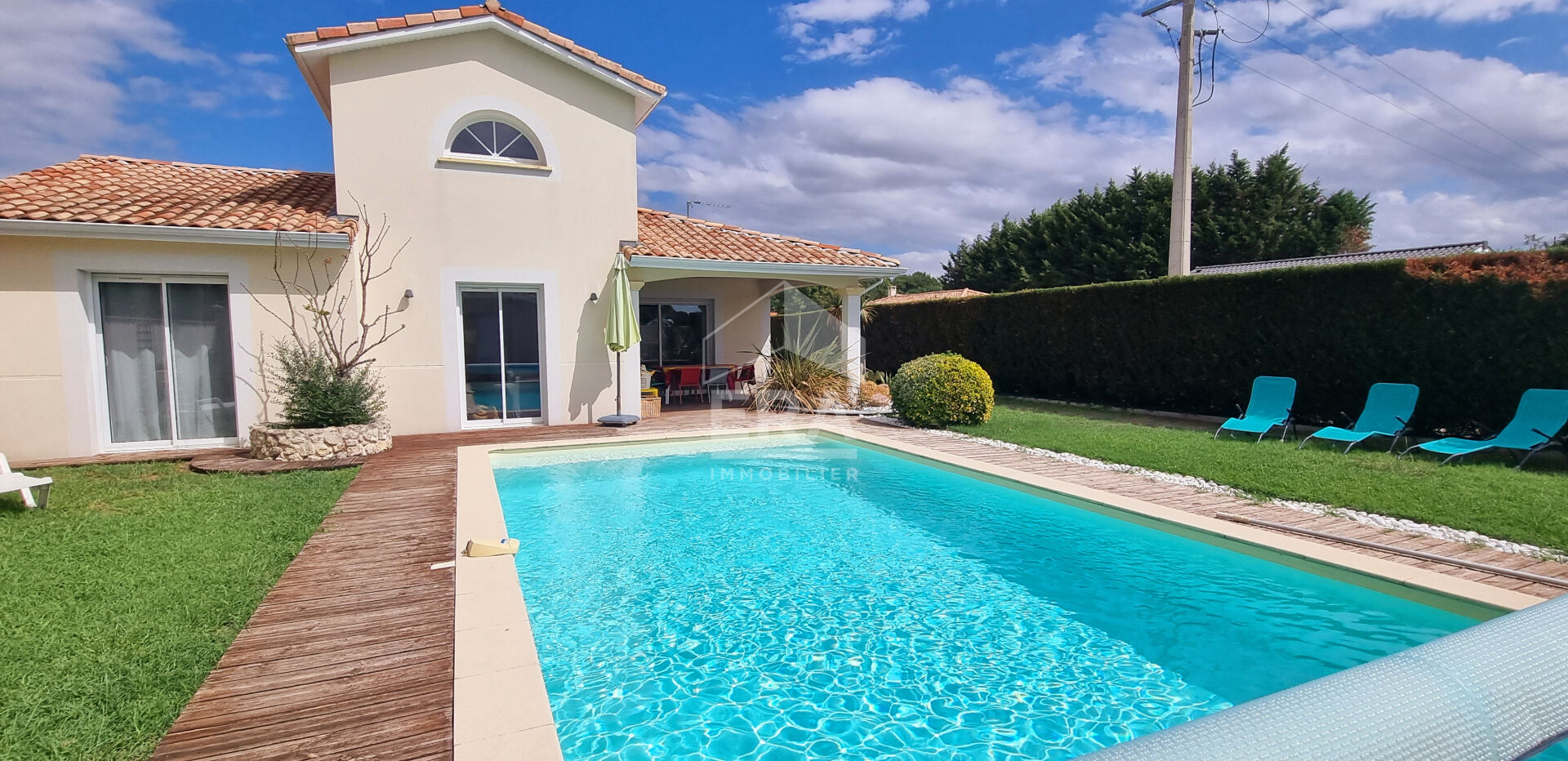 SOUSSANS Maison 6 pièces 150 m2 avec grand jardin, garage et piscine - MARGAUX