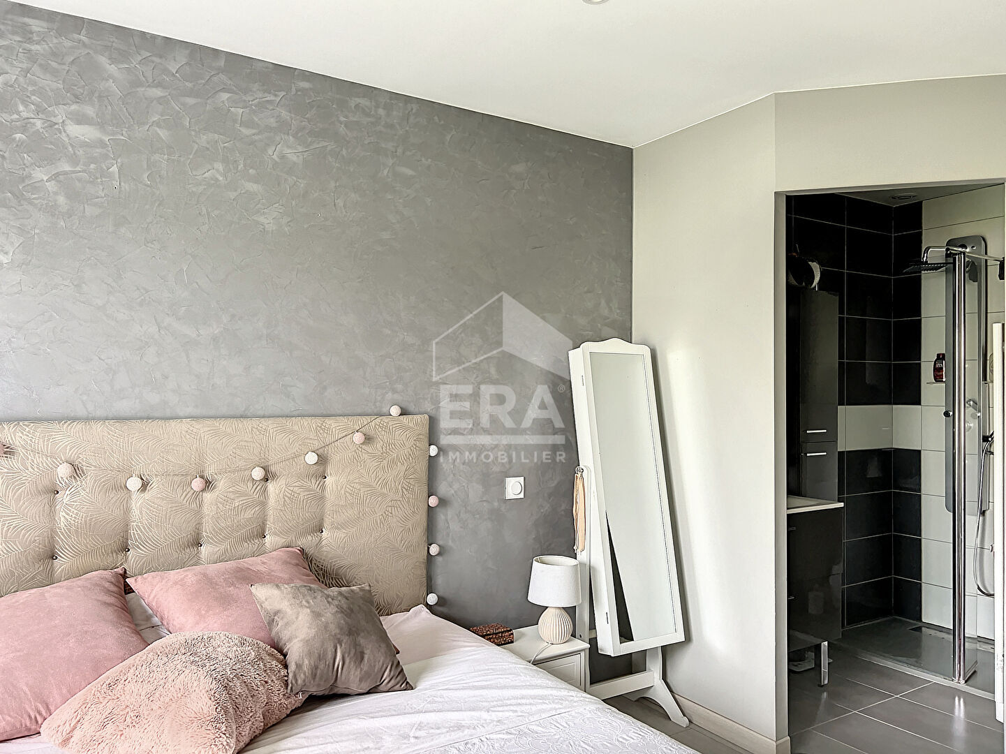 Photo SOUSSANS Maison 6 pièces 150 m2 avec grand jardin, garage et piscine - MARGAUX image 6/6