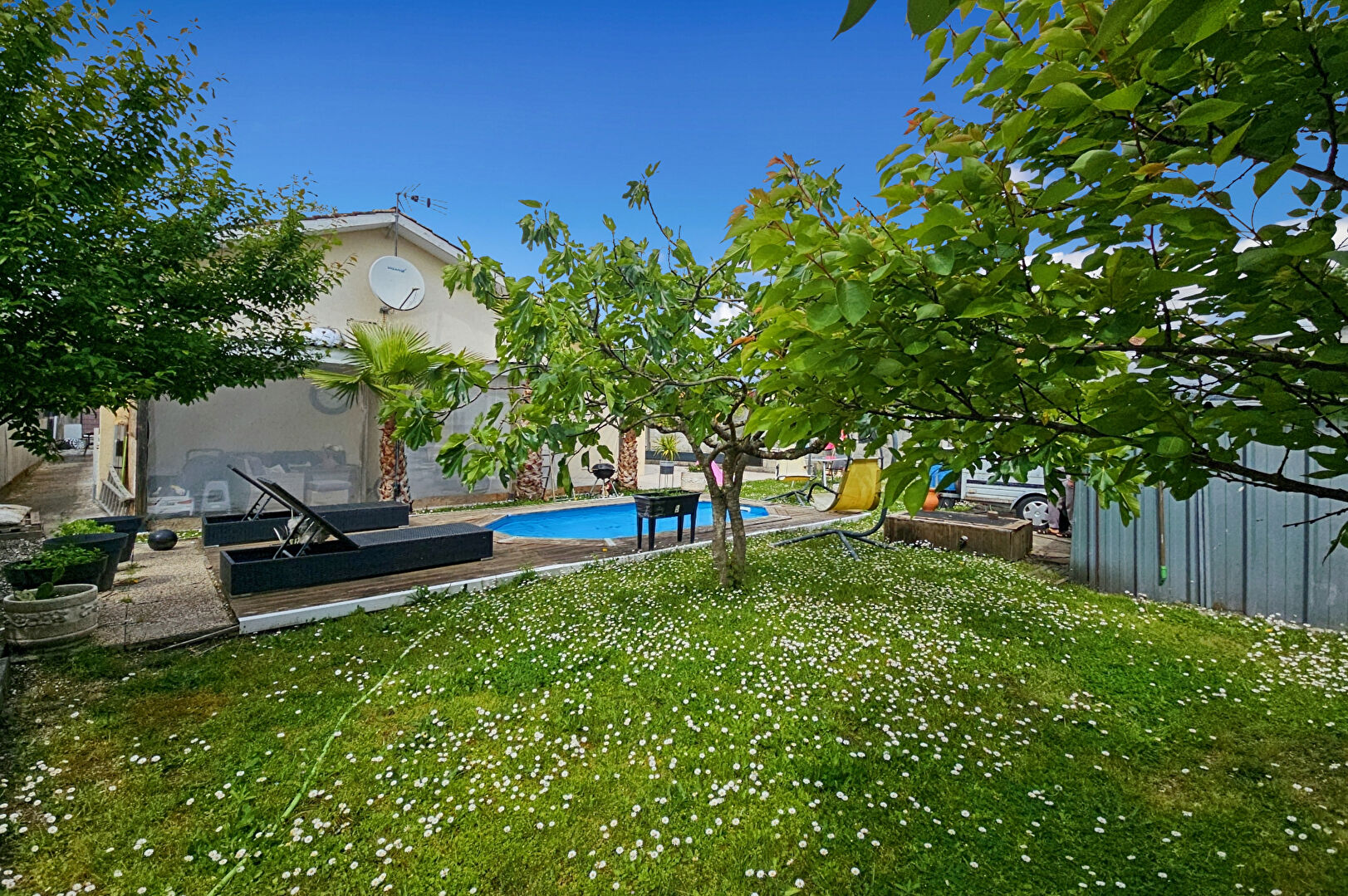 Photo Maison de plain-pied 150 m² sur  660 m² de terrain PESSAC proche Tram ALOUETTE image 4/6