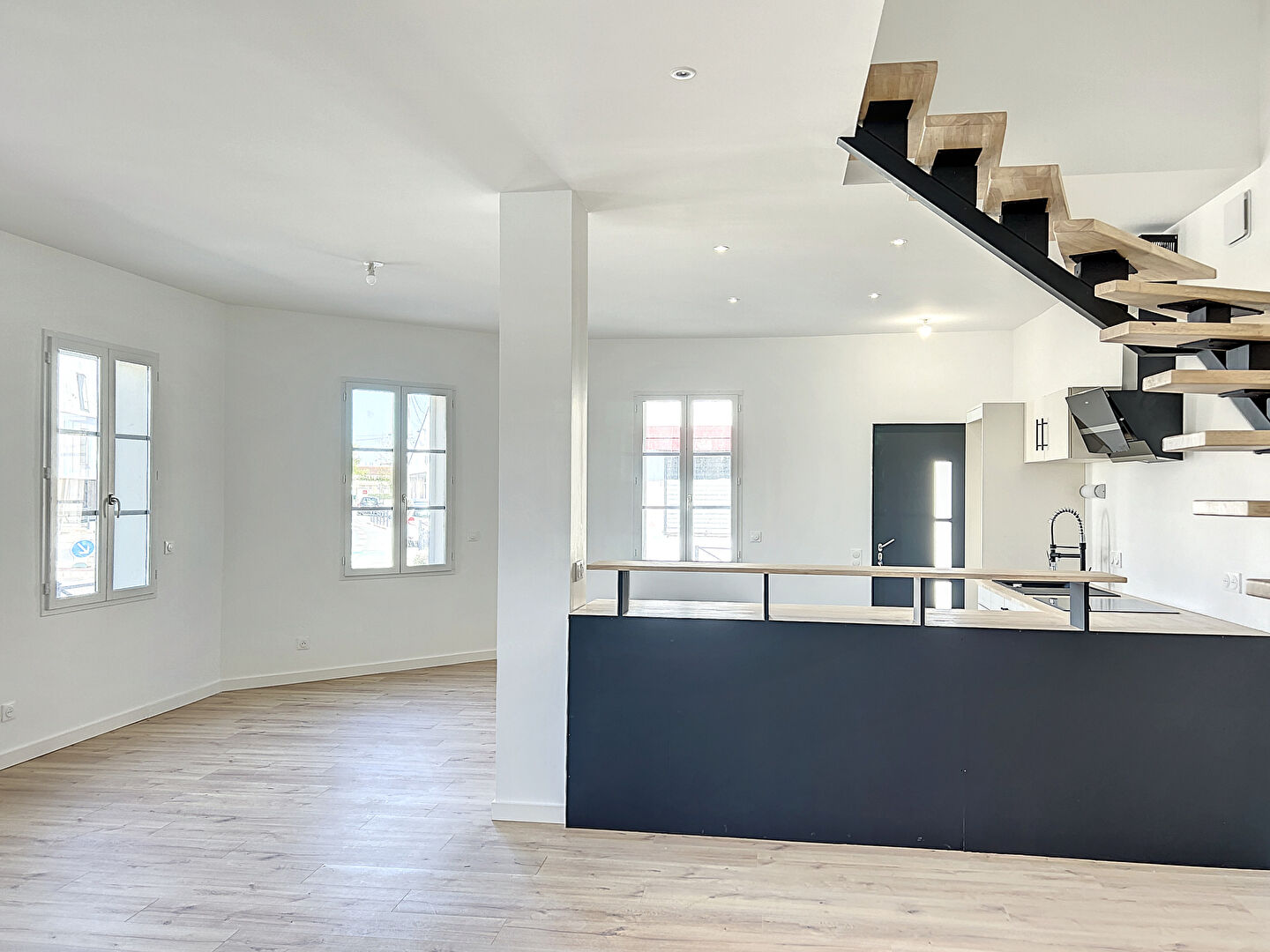 Maison Appartement Bordeaux 4 pièce(s) 112 m2