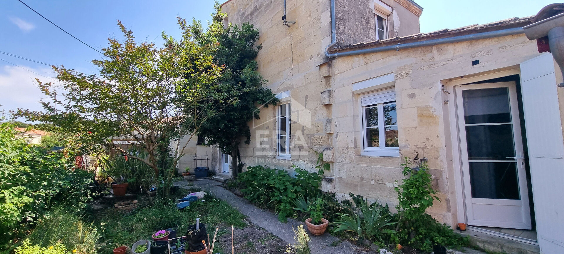 Photo PAUILLAC - Maison en Pierre de 140 m² avec jardin, cave et grand garage image 3/6
