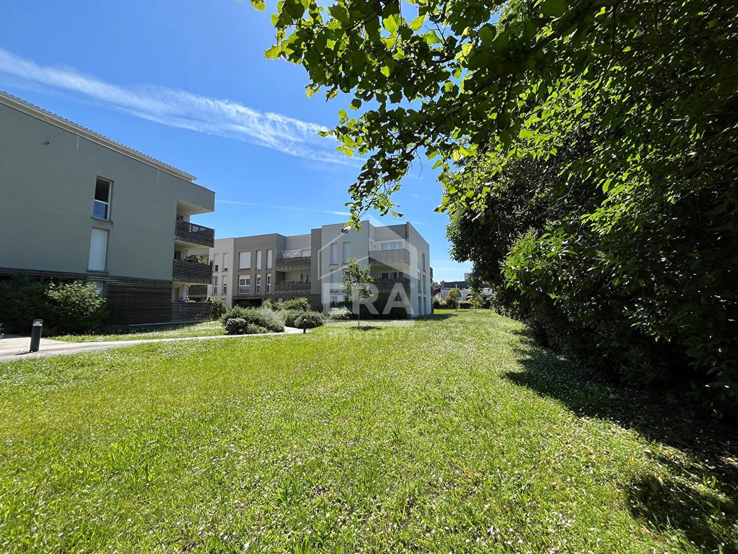 Centre-ville à pieds, résidence récente, appartement lumineux